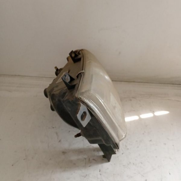 Faro Anteriore Sinistro Renault Master 1998 – 2002