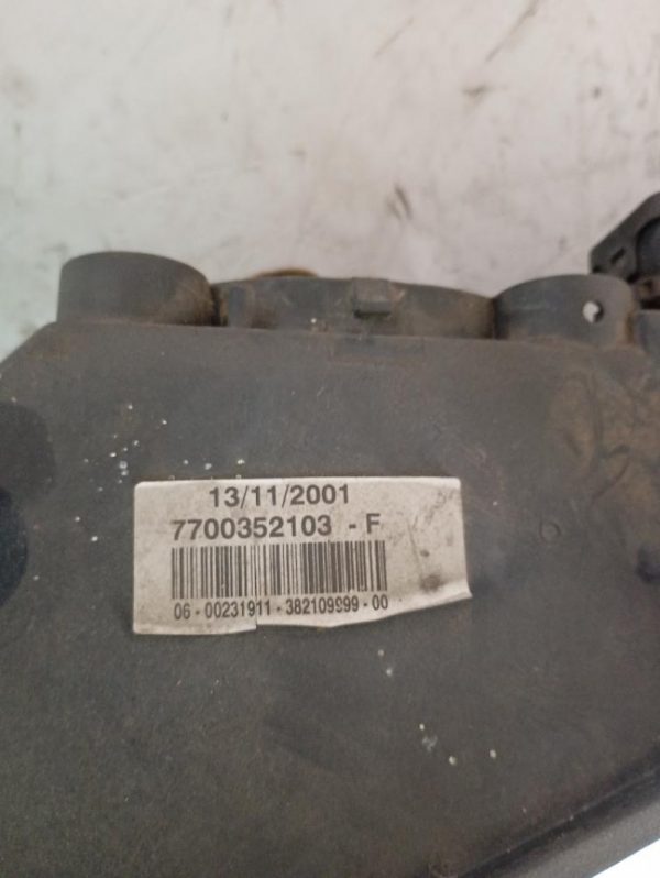 Faro Anteriore Sinistro Renault Master 1998 – 2002