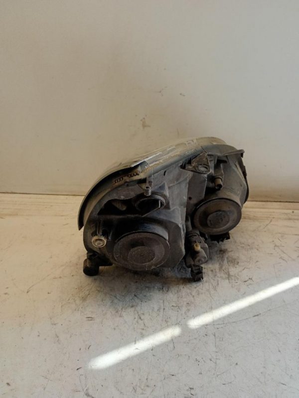 Faro Anteriore Sinistro Renault Clio 2001 – 2005