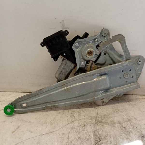 Motorino Alzavetro Posteriore Sinistro Toyota Auris 2012 – 2015