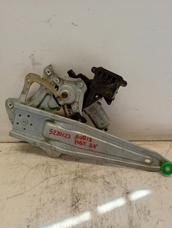 Motorino Alzavetro Posteriore Destro Toyota Auris 2012 – 2015