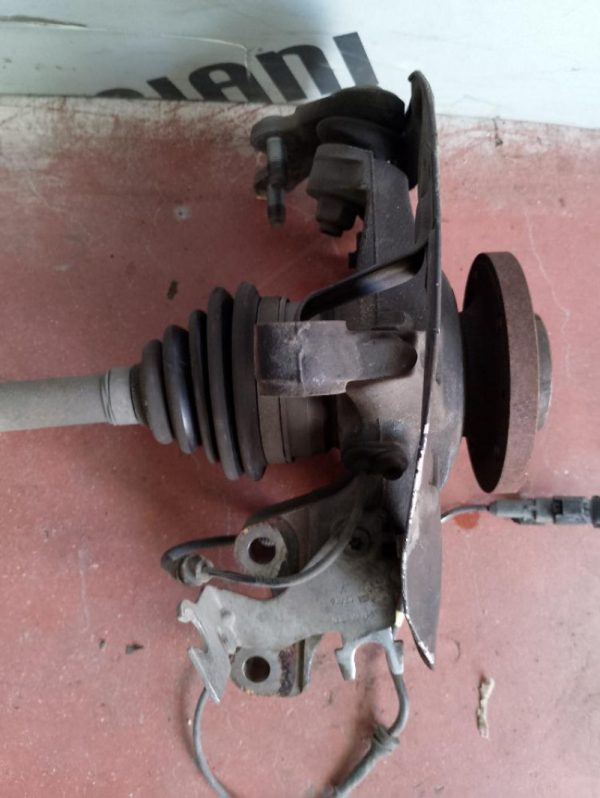 Mozzo e Semiasse Sinistro Peugeot 308 HN01