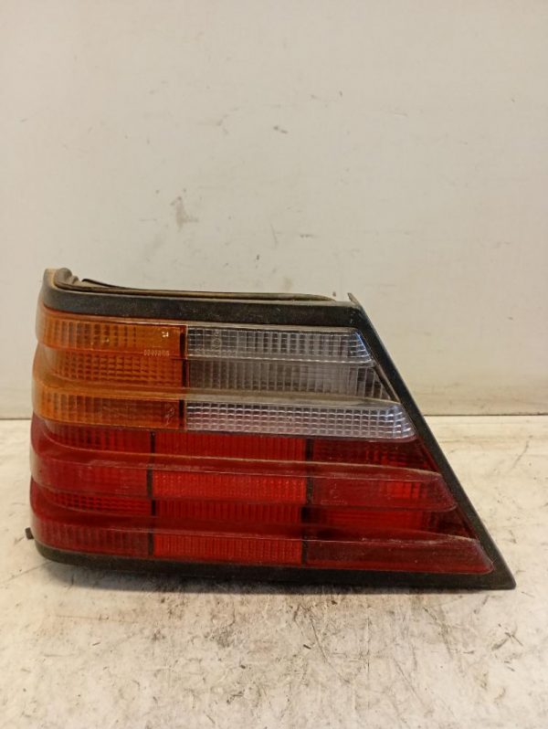Faro Posteriore Sinistro Mercedes-Benz Classe E W124 1993 – 1997