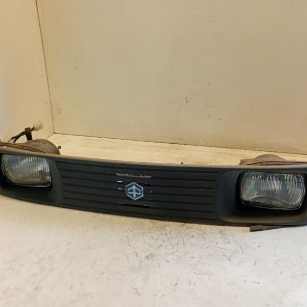 Mascherina Anteriore comprensiva di Fari e Frecce Piaggio Ape TM P703 1996 – 2016