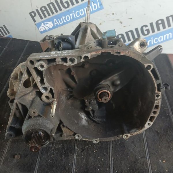 Cambio Dacia Logan KM7F7