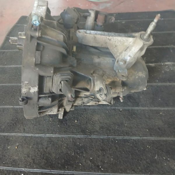 Cambio Dacia Logan KM7F7