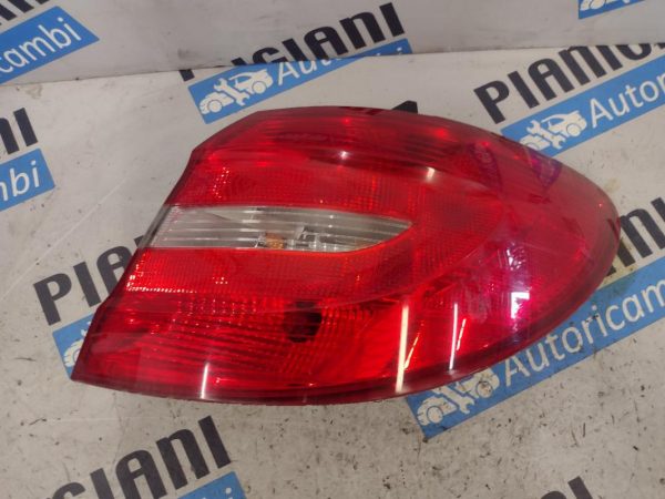 Faro Posteriore Destro Mercedes Classe b 2011 – 2015
