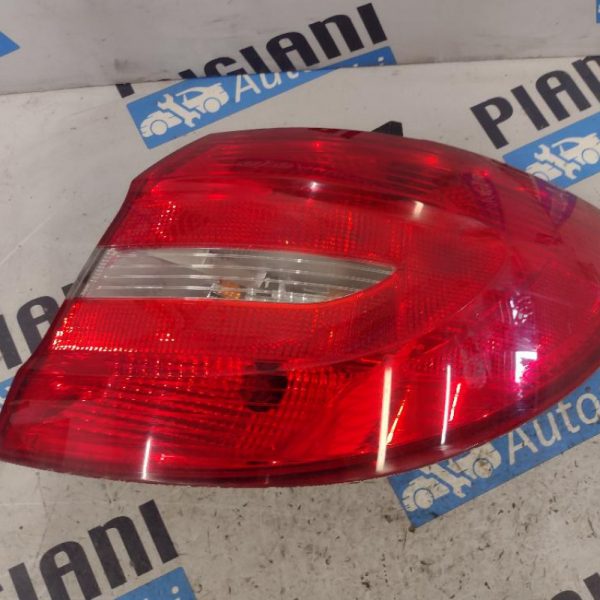 Faro Posteriore Destro Mercedes Classe b 2011 – 2015