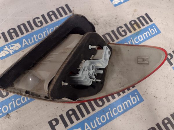 Faro Posteriore Sinistro Mercedes Classe B 2011 – 2015