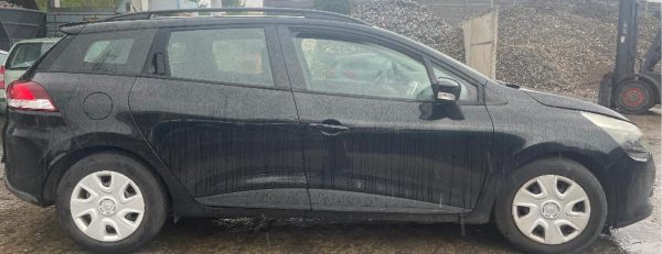 Renault Clio Sporter SW 4a Serie Anno 2015 | Veicolo Intero | SOLO PER RICAMBI