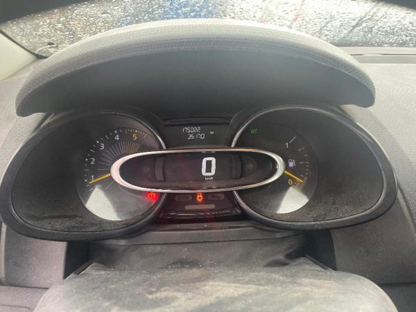 Renault Clio Sporter SW 4a Serie Anno 2015 | Veicolo Intero | SOLO PER RICAMBI