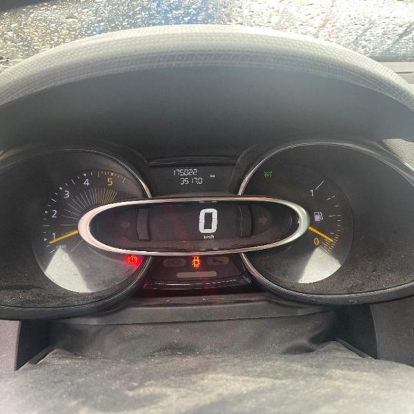 Renault Clio Sporter SW 4a Serie Anno 2015 | Veicolo Intero | SOLO PER RICAMBI