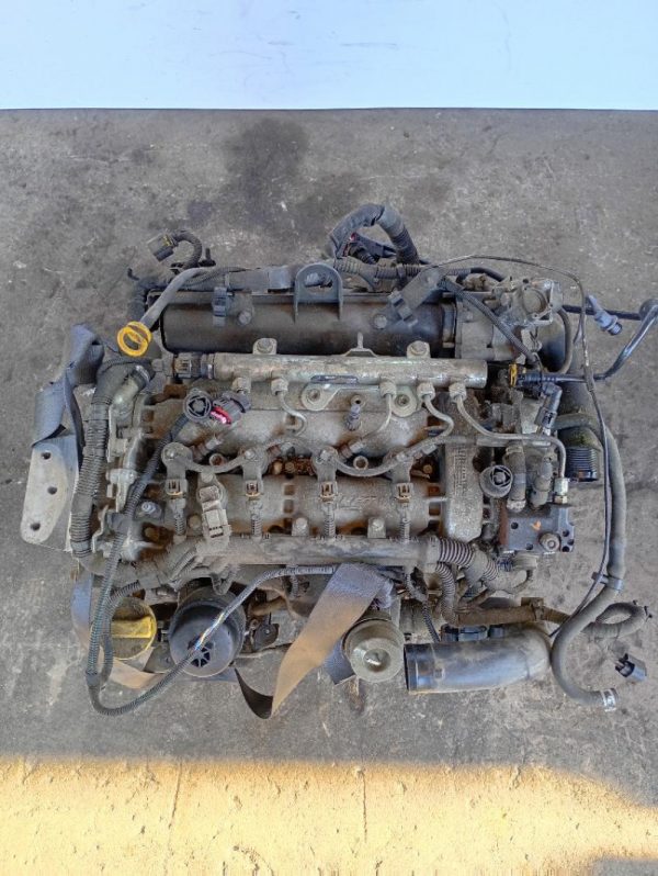 Motore Opel Corsa D Z13DTH 111.000 KM
