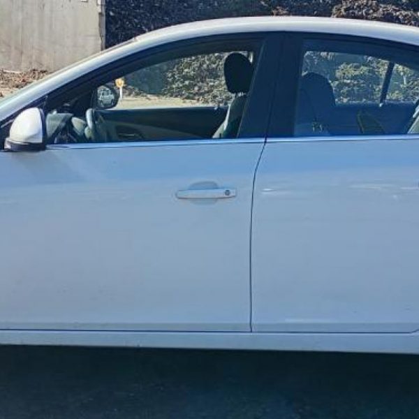 Chevrolet Cruze LT J300 Anno 2011 | Veicolo Intero | SOLO PER RICAMBI