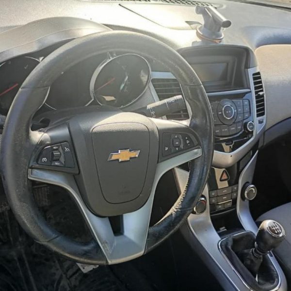 Chevrolet Cruze LT J300 Anno 2011 | Veicolo Intero | SOLO PER RICAMBI