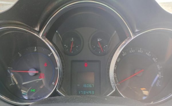 Chevrolet Cruze LT J300 Anno 2011 | Veicolo Intero | SOLO PER RICAMBI