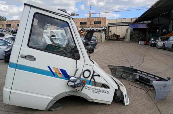 Cabina Completa Iveco Turbo Daily 35-12 2 porte 1992 – 1996