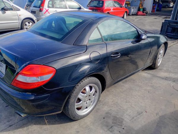 Mercedes-Benz SLK R171 Anno 2005 | Veicolo Intero | SOLO PER RICAMBI