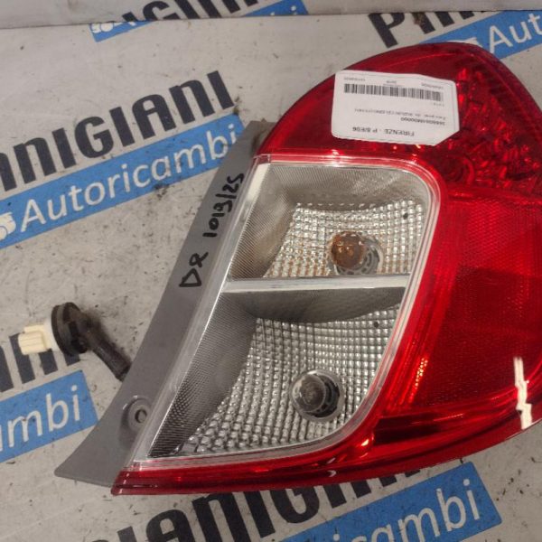 Faro Posteriore Destro Suzuki Celerio 2016