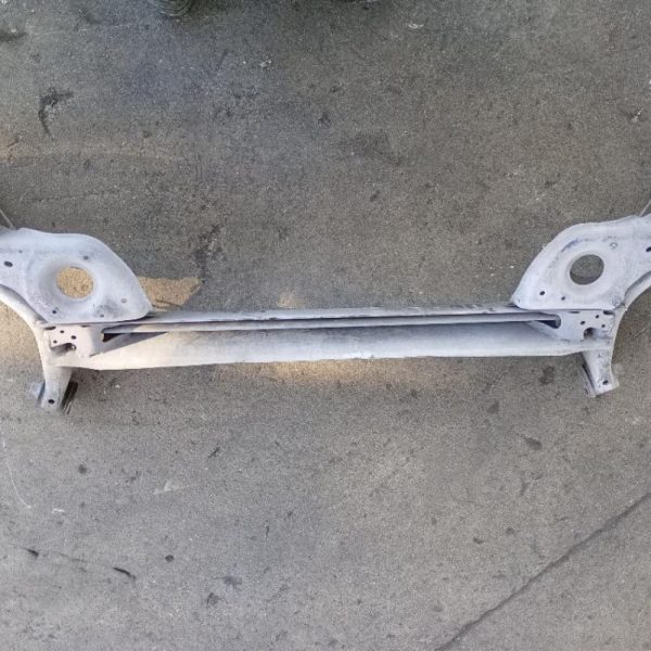 Assale / Ponte Posteriore Nissan Micra K13 1.2 12V 59 KW HR12 2010 – 2016