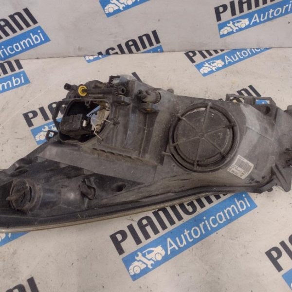 Faro Anteriore Destro Opel Corsa D 2006 – 2011