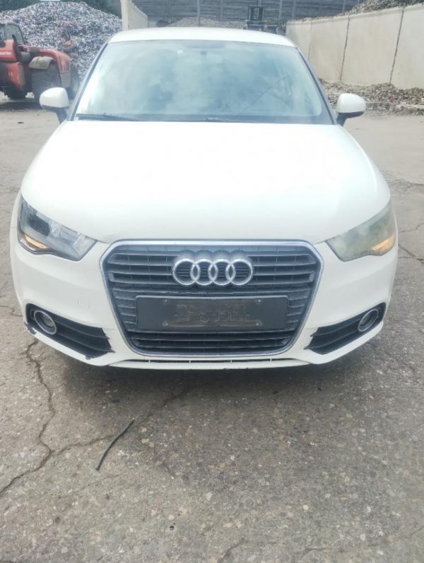 Audi A1 (8X) Anno 2010 | Veicolo Intero | SOLO PER RICAMBI