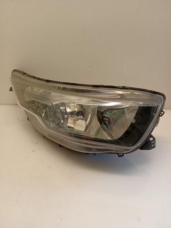 Faro / Fanale / Proiettore Anteriore Destro Iveco Daily 2014 – 2018