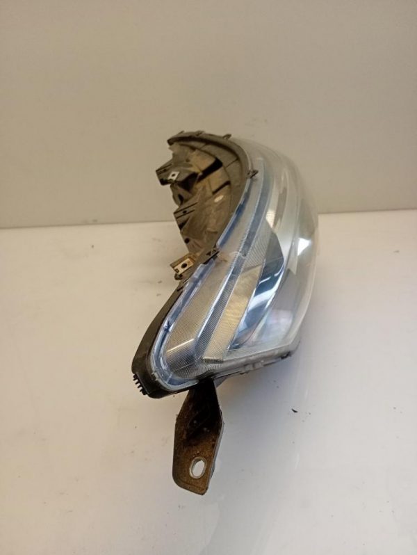 Faro / Fanale / Proiettore Anteriore Destro Iveco Daily 2014 – 2018