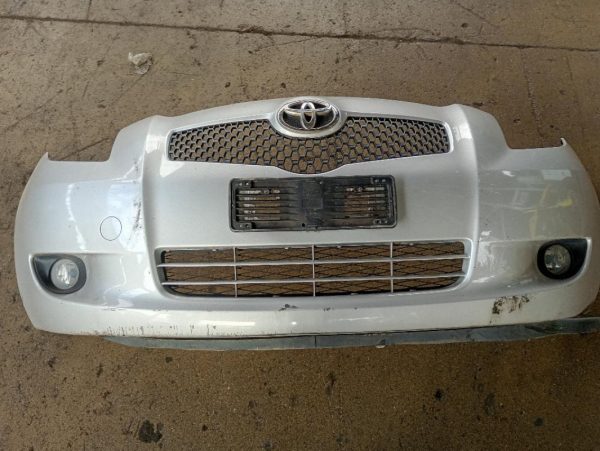 Paraurti Anteriore Toyota Yaris 2a Serie con fendinebbia 2005 – 2009