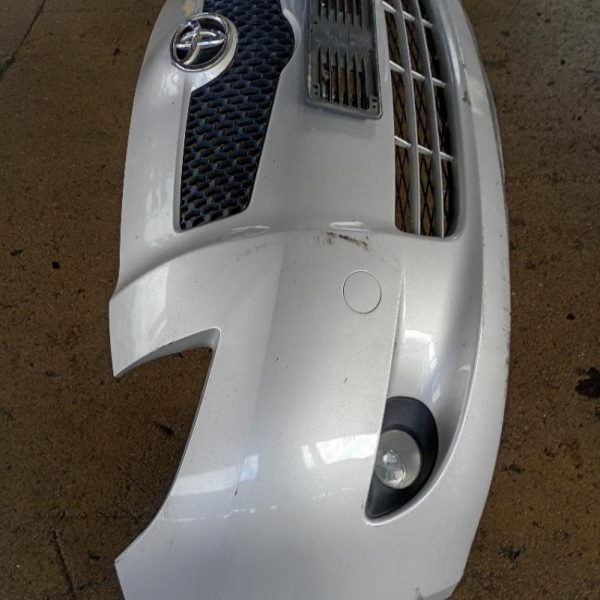 Paraurti Anteriore Toyota Yaris 2a Serie con fendinebbia 2005 – 2009