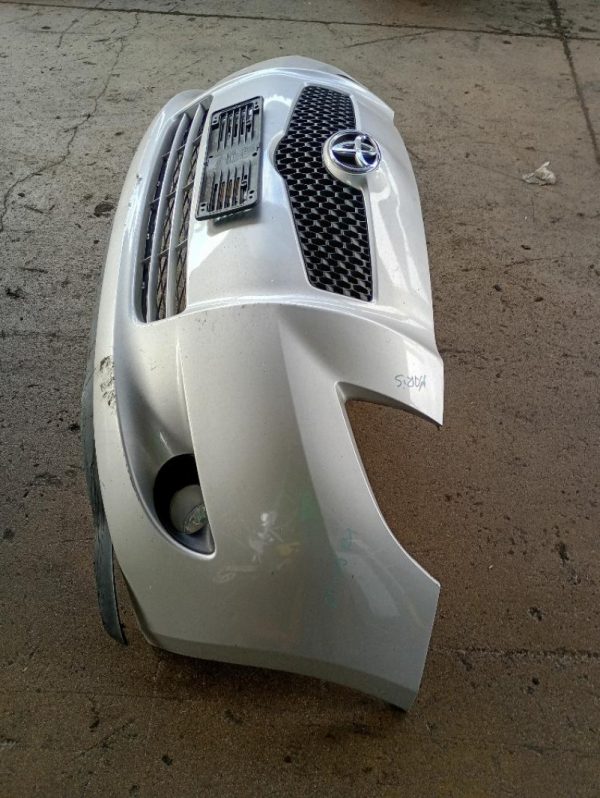 Paraurti Anteriore Toyota Yaris 2a Serie con fendinebbia 2005 – 2009