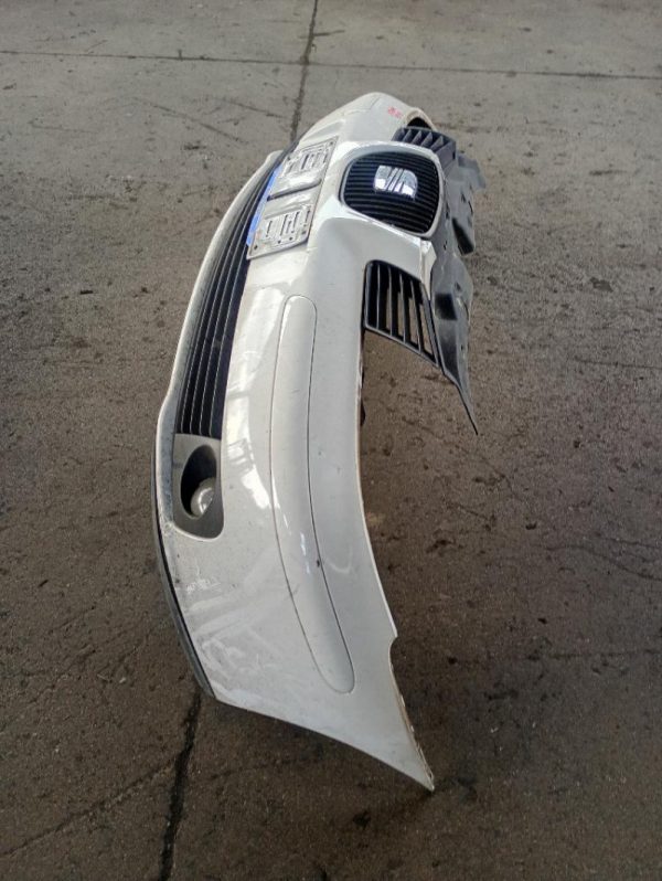 Paraurti Anteriore con fendinebbia Seat Ibiza 3a Serie 2002 – 2006