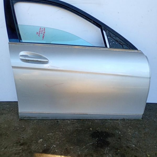 Porta / Portiera Anteriore Destra Mercedes-Benz Classe C W204 ber. 4p 2007 – 2012