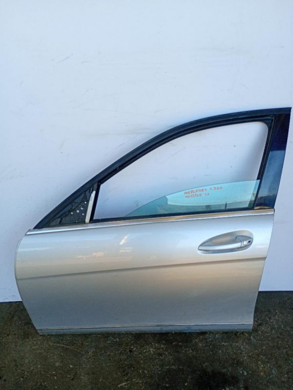 Porta / Portiera Anteriore Sinistra Mercedes-Benz Classe C W204 ber. 4p 2007-2011