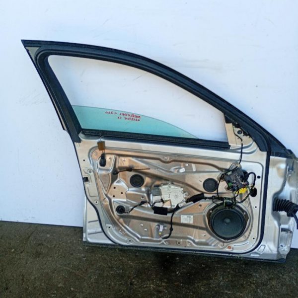 Porta / Portiera Anteriore Sinistra Mercedes-Benz Classe C W204 ber. 4p 2007-2011