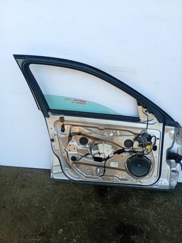Porta / Portiera Anteriore Sinistra Mercedes-Benz Classe C W204 ber. 4p 2007-2011