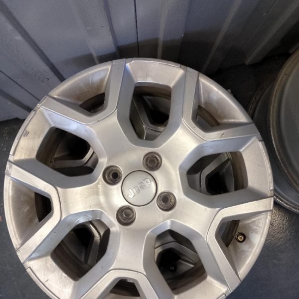 4 Cerchi in Lega 17″ Jeep Renegade 2023
