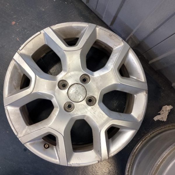 4 Cerchi in Lega 17″ Jeep Renegade 2023