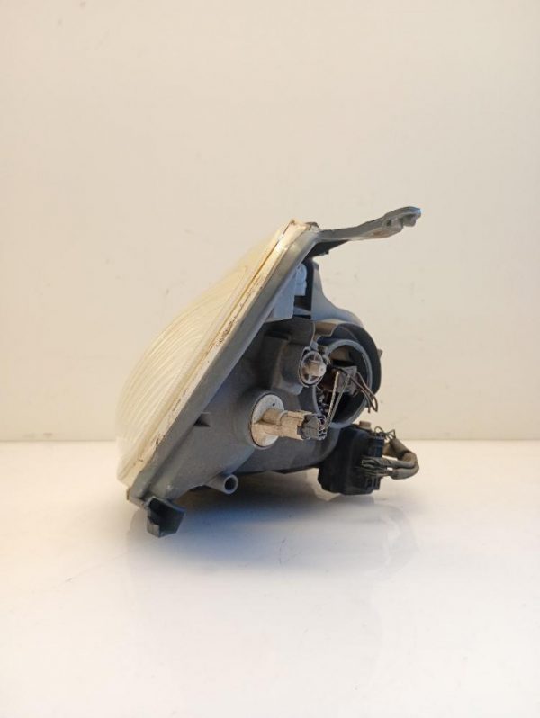Faro / Fanale / Proiettore Anteriore Sinistro Toyota Yaris 2001 – 2005