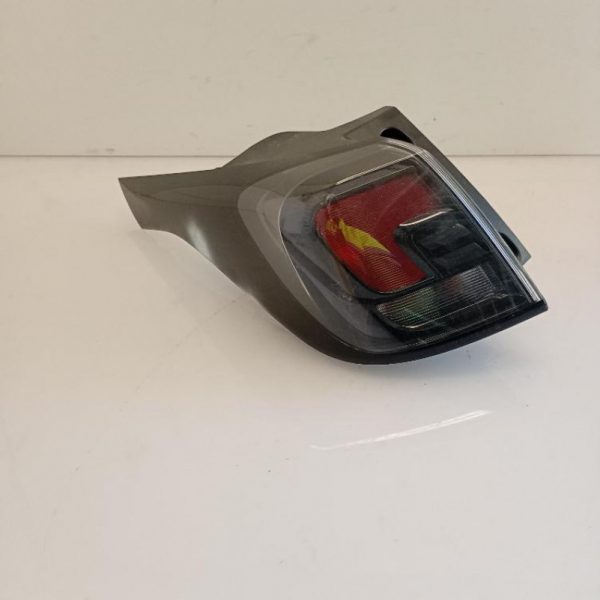 Faro / Fanale Posteriore Sinistro Opel Crossland 2021 >