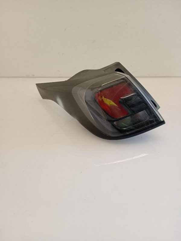 Faro / Fanale Posteriore Sinistro Opel Crossland 2021 >