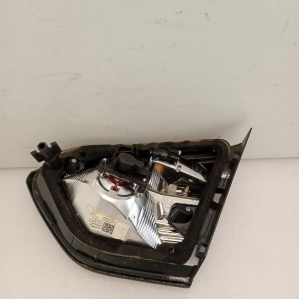 Faro / Fanale Posteriore Interno Sinistro Opel Crossland 2021 >