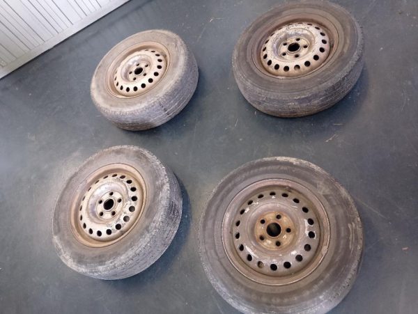 4 Cerchi in ferro Renault Master R15