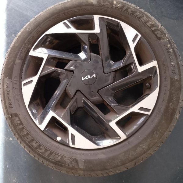 4 Cerchi in lega 19″ originali Kia Sportage 2023
