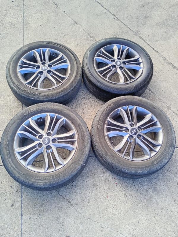 N° 4 Cerchi in Lega R17 Hyundai ix35 2009 – 2013