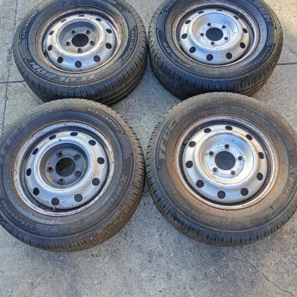 N° 4 Cerchi in Ferro con gomme R16C Renault Master 2014 – 2020