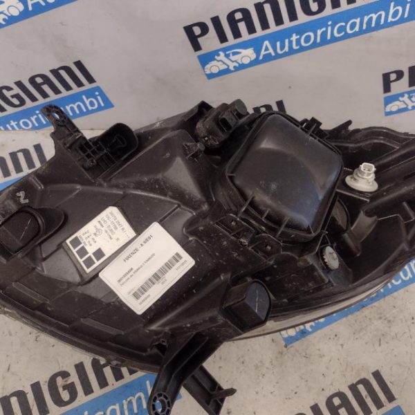 Faro Anteriore Destro Renault Kangoo 2013 – 2020