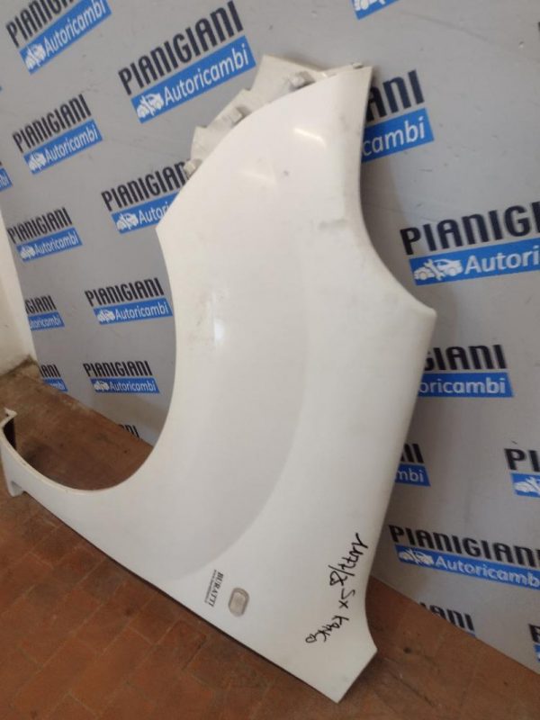 Parafango Anteriore Sinistro Renault Kangoo 2013 – 2020