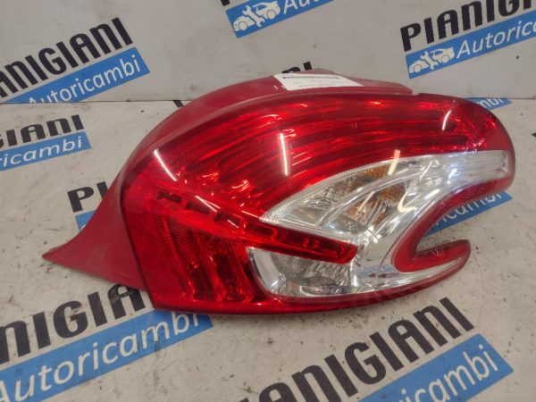 Faro Posteriore Destro Peugeot 208 2012 – 2016