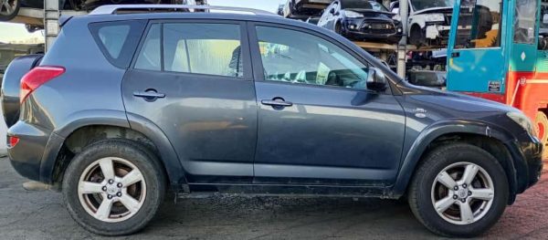 Toyota RAV 4 Anno 2007 | Veicolo Intero | SOLO PER RICAMBI